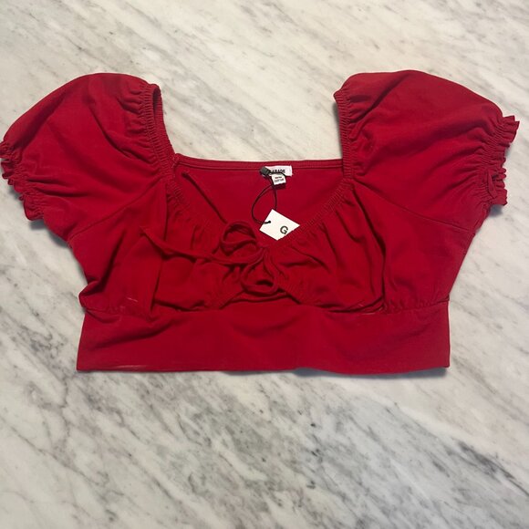 Red cropped top - Picture 1 of 2